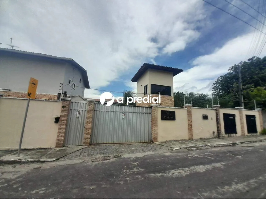 Foto 1 de Casa de Condomínio com 3 Quartos para alugar, 235m² em Lagoa Redonda, Fortaleza