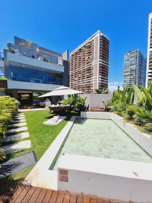 Foto 1 de Casa de Condomínio com 3 Quartos à venda, 325m² em Barra da Tijuca, Rio de Janeiro