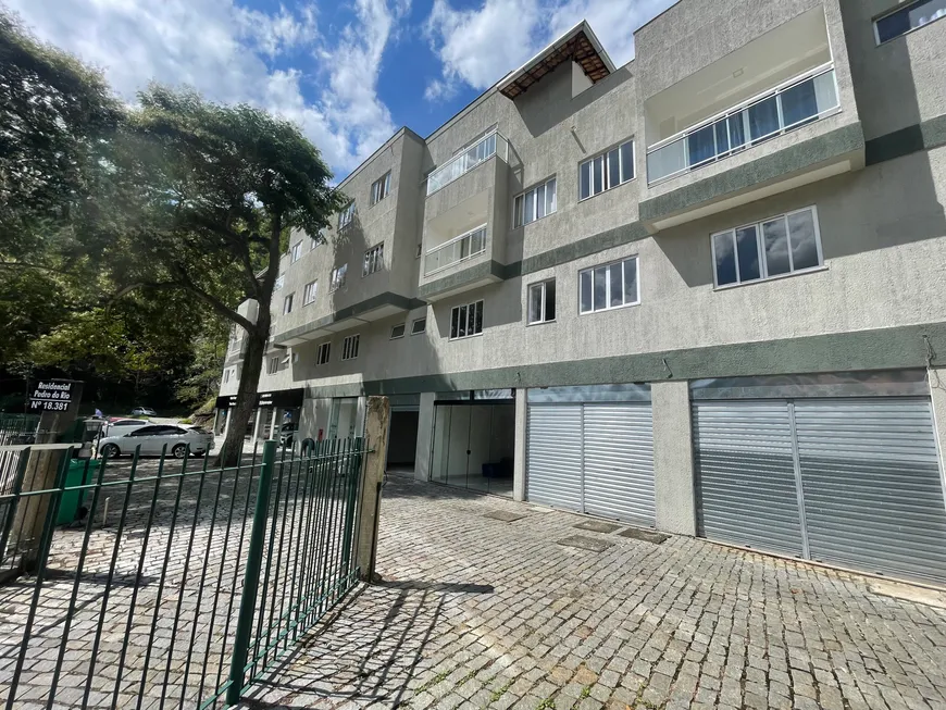 Foto 1 de Apartamento com 2 Quartos à venda, 60m² em Pedro do Rio, Petrópolis