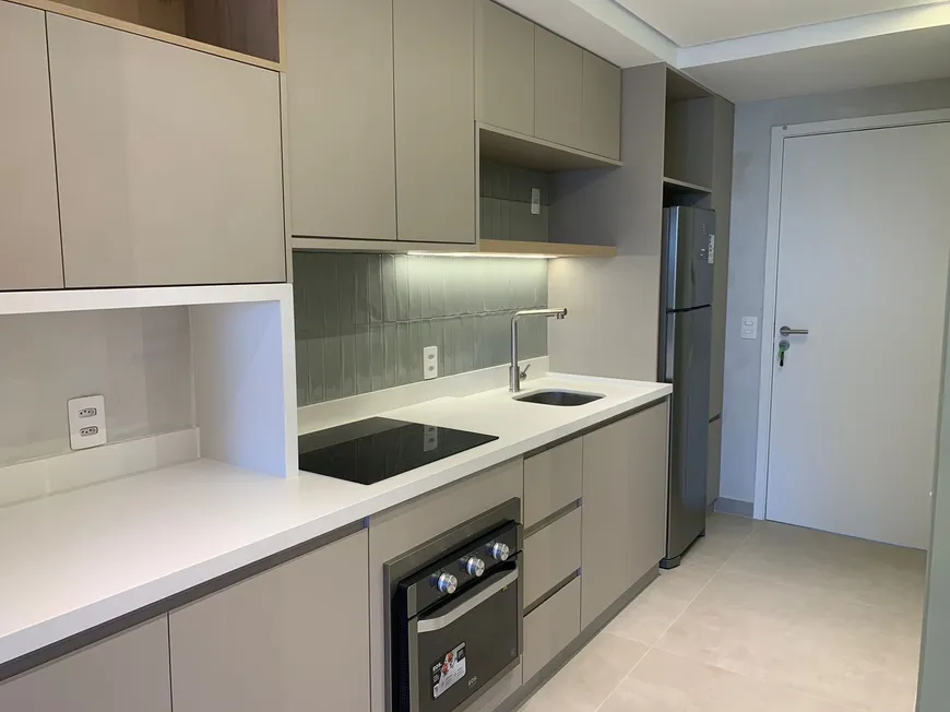 Foto 1 de Apartamento com 1 Quarto para alugar, 33m² em Vila Cordeiro, São Paulo