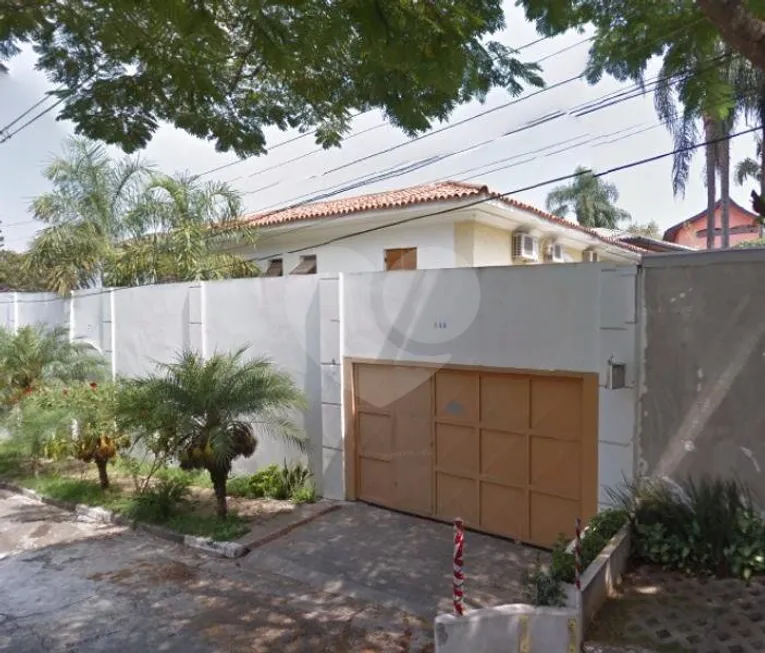 Foto 1 de Sobrado com 4 Quartos à venda, 650m² em Alto de Pinheiros, São Paulo