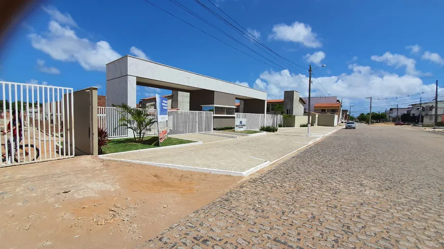 Foto 1 de Casa de Condomínio com 3 Quartos à venda, 79m² em Pajuçara, Natal