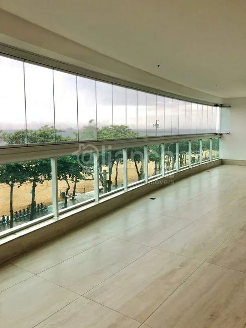 Foto 1 de Apartamento com 4 Quartos à venda, 250m² em Itapuã, Vila Velha