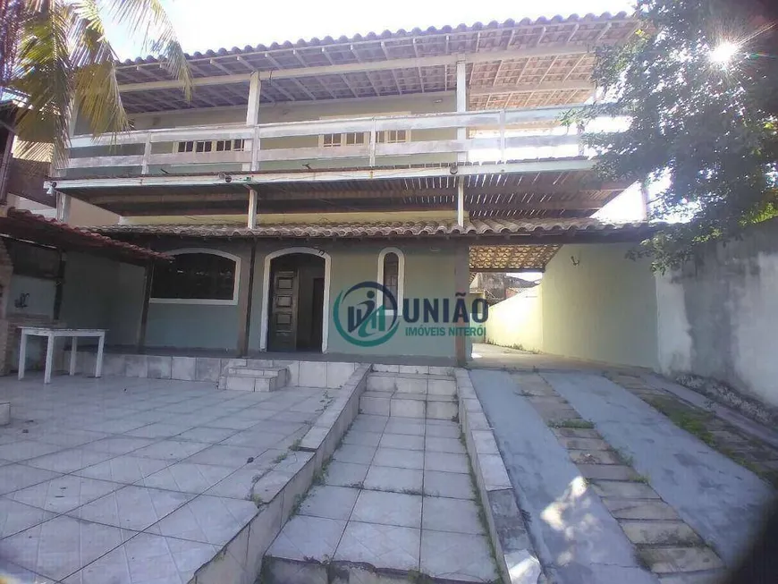 Foto 1 de Casa com 6 Quartos à venda, 350m² em Piratininga, Niterói