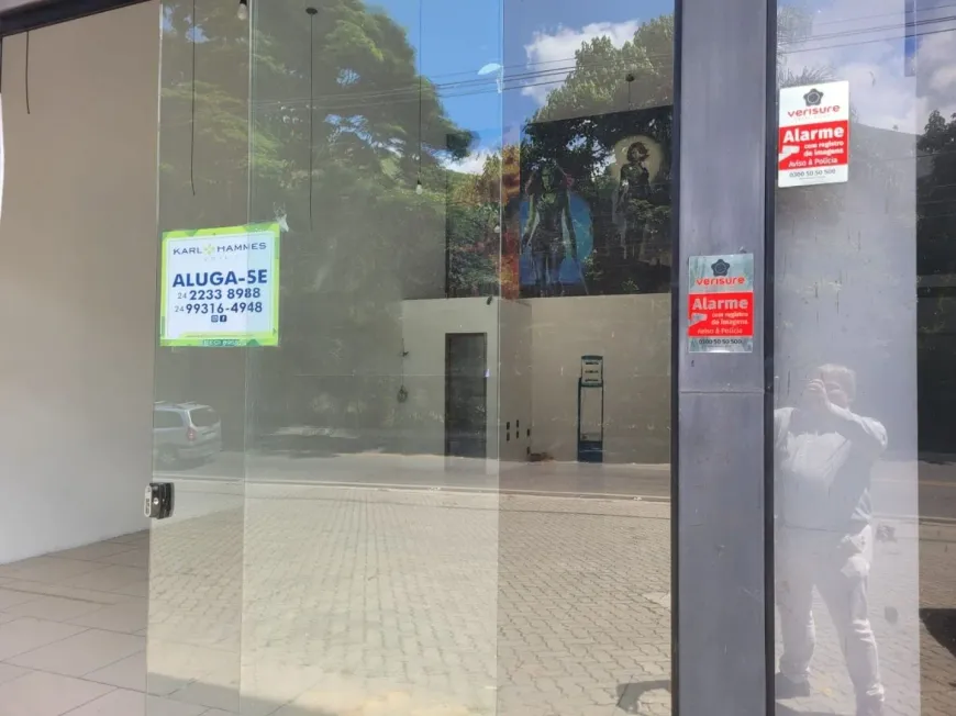 Foto 1 de Ponto Comercial para alugar, 65m² em Nogueira, Petrópolis