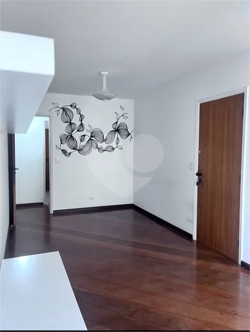 Foto 1 de Apartamento com 3 Quartos à venda, 75m² em Vila Mariana, São Paulo