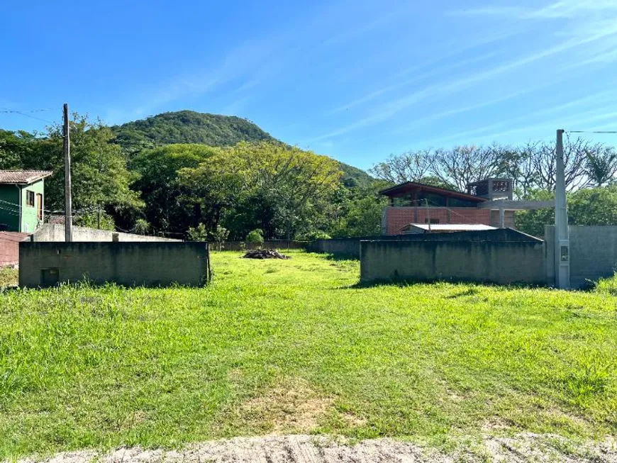 Foto 1 de Lote/Terreno à venda, 833m² em Rio Tavares, Florianópolis