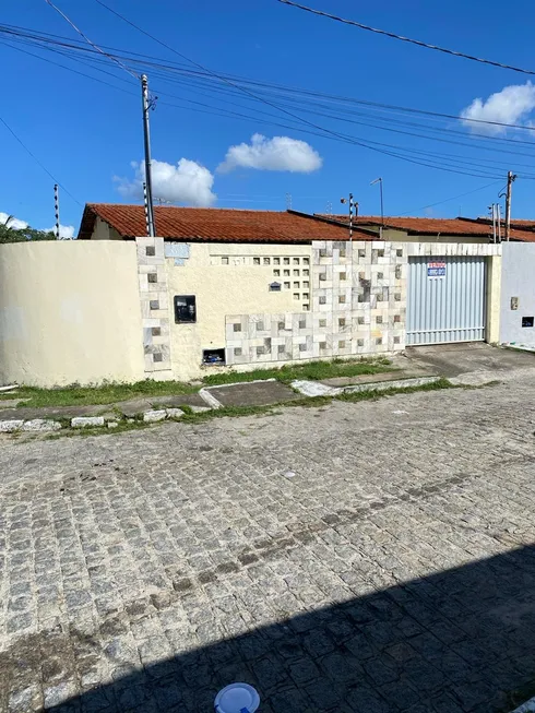 Foto 1 de Casa de Condomínio com 3 Quartos à venda, 70m² em Aruana, Aracaju