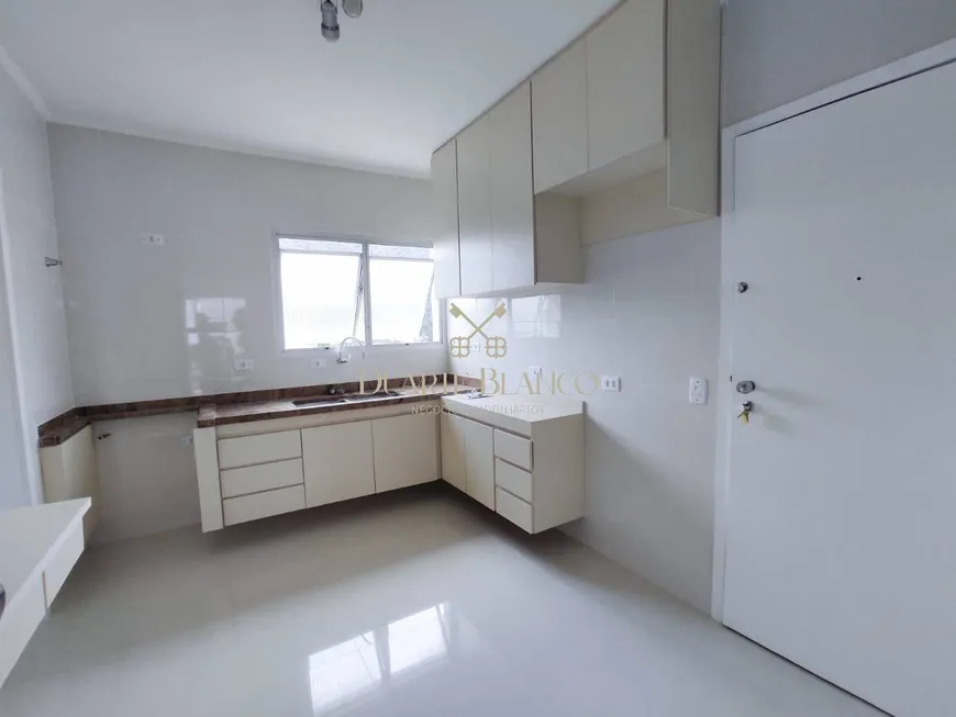 Foto 1 de Apartamento com 4 Quartos à venda, 120m² em Pitangueiras, Guarujá