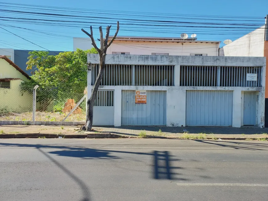 Foto 1 de Casa com 3 Quartos para alugar, 146m² em Umuarama, Uberlândia