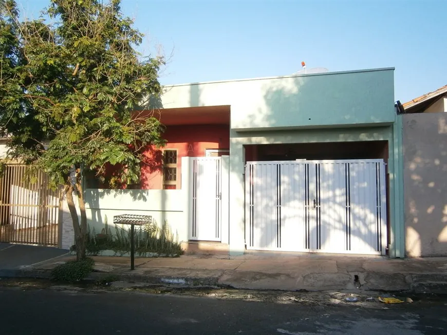Foto 1 de Casa com 2 Quartos à venda, 91m² em Residencial Astolpho Luiz do Prado, São Carlos