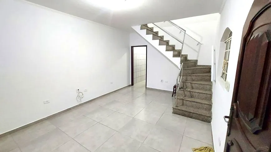 Foto 1 de Sobrado com 5 Quartos para venda ou aluguel, 180m² em Jardim Santa Maria, São Paulo