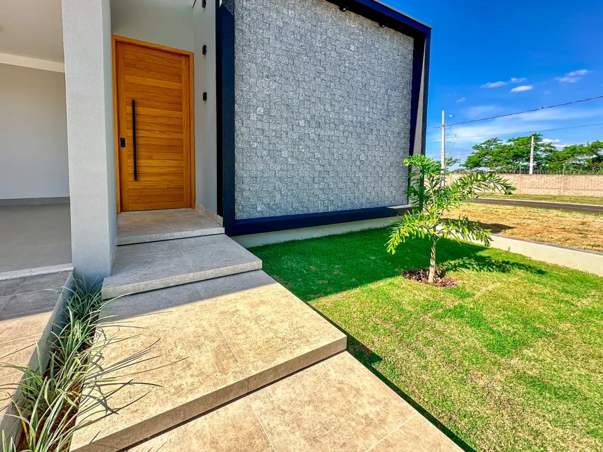 Foto 1 de Casa com 3 Quartos à venda, 180m² em Centro, Álvares Machado