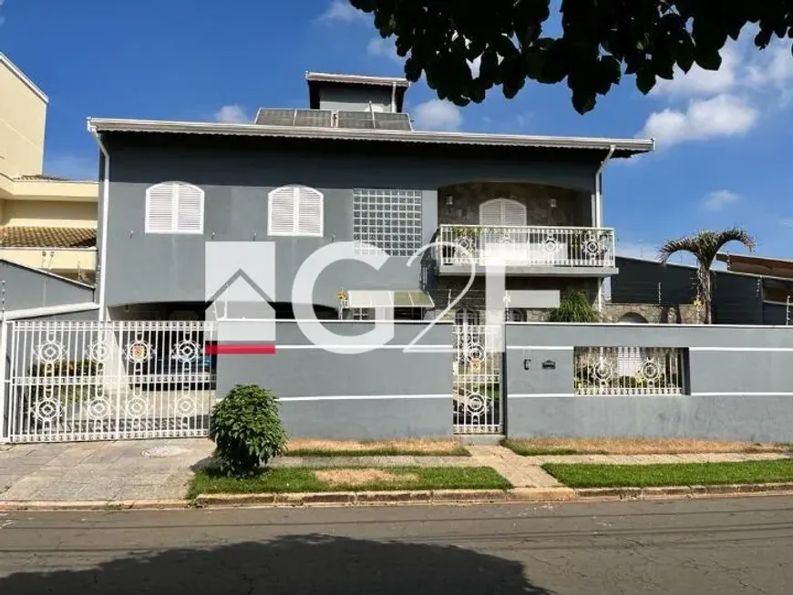 Foto 1 de Sobrado com 4 Quartos à venda, 323m² em Jardim Chapadão, Campinas