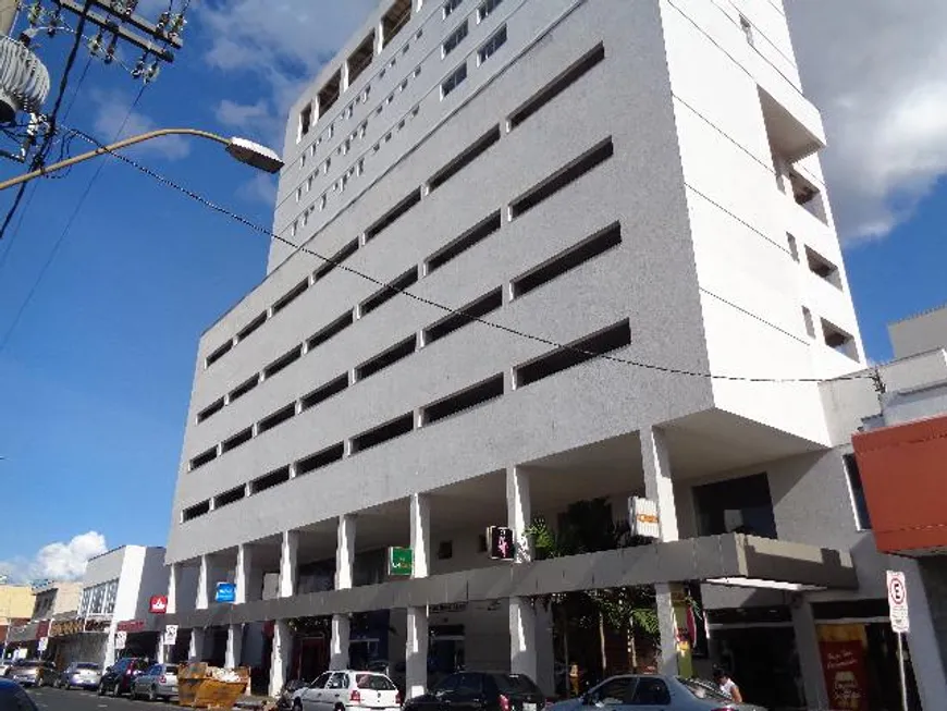 Foto 1 de Sala Comercial para alugar, 22m² em Osvaldo Rezende, Uberlândia