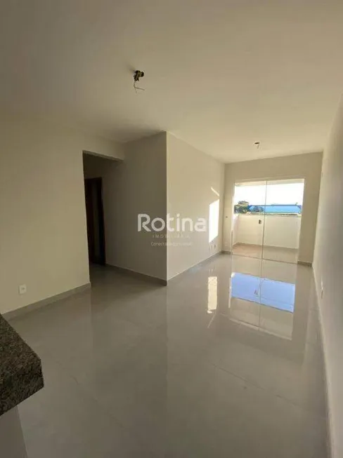 Foto 1 de Apartamento com 3 Quartos à venda, 70m² em Novo Mundo, Uberlândia