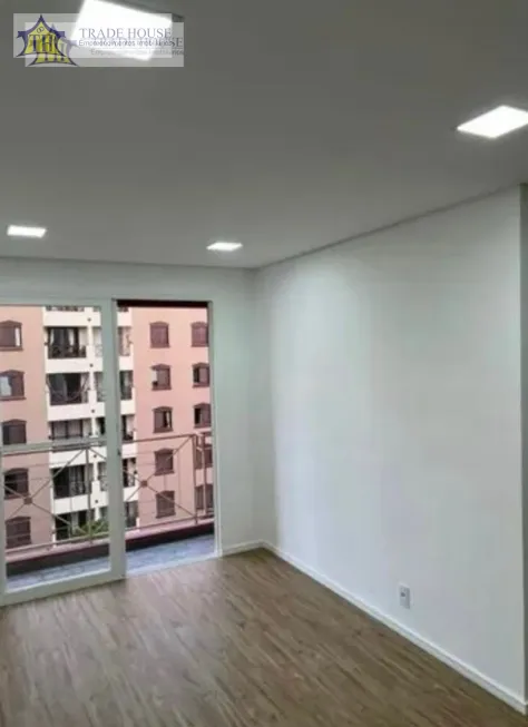 Foto 1 de Apartamento com 3 Quartos à venda, 61m² em Parque Bristol, São Paulo