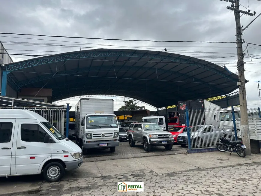 Foto 1 de Galpão/Depósito/Armazém à venda, 3000m² em Parque Duque, Duque de Caxias