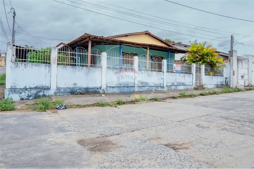 Foto 1 de Casa com 2 Quartos à venda, 311m² em Centro, Itamaraju