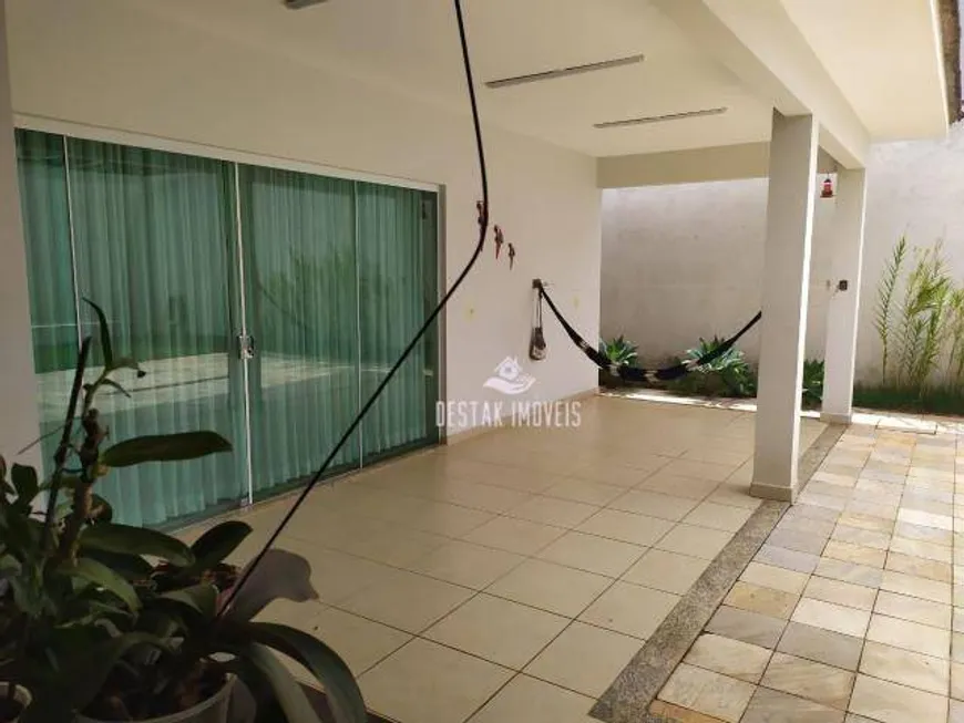 Foto 1 de Casa com 4 Quartos à venda, 291m² em Santa Maria, Uberlândia