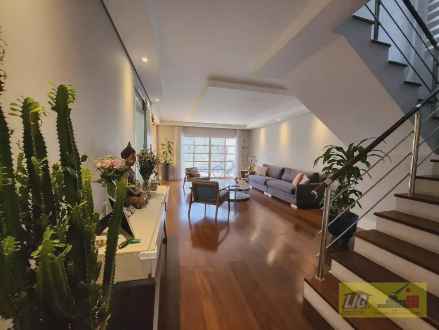 Foto 1 de Casa de Condomínio com 4 Quartos à venda, 360m² em Sao Paulo II, Cotia