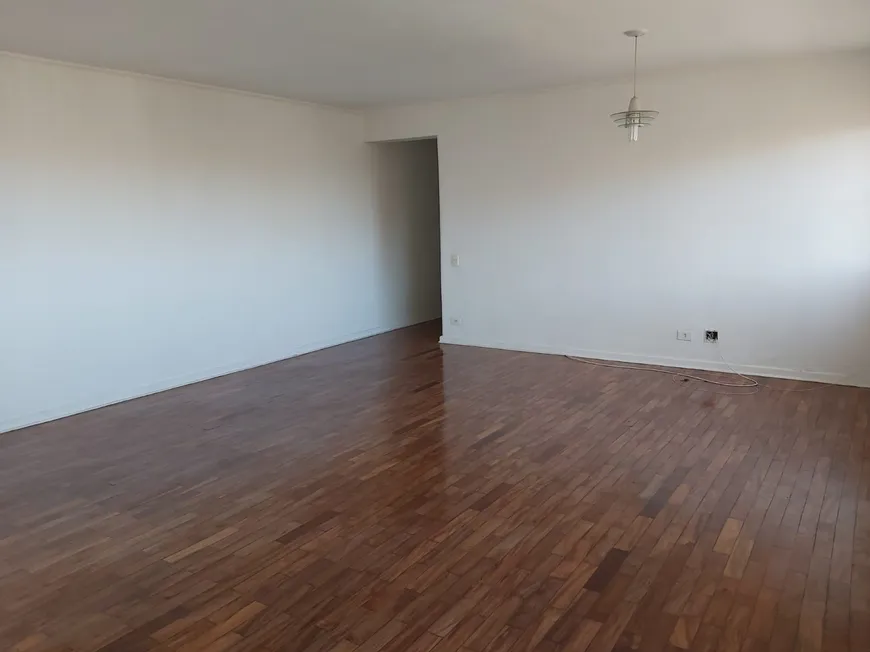 Foto 1 de Apartamento com 3 Quartos à venda, 136m² em Vila Adyana, São José dos Campos
