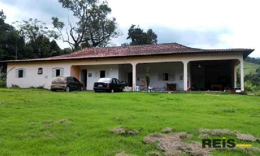 Foto 1 de Fazenda/Sítio com 8 Quartos à venda, 450m² em Reneville, Mairinque