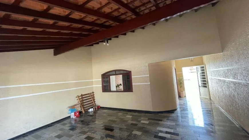 Foto 1 de Casa com 3 Quartos à venda, 150m² em Parque Novo Mundo, Americana