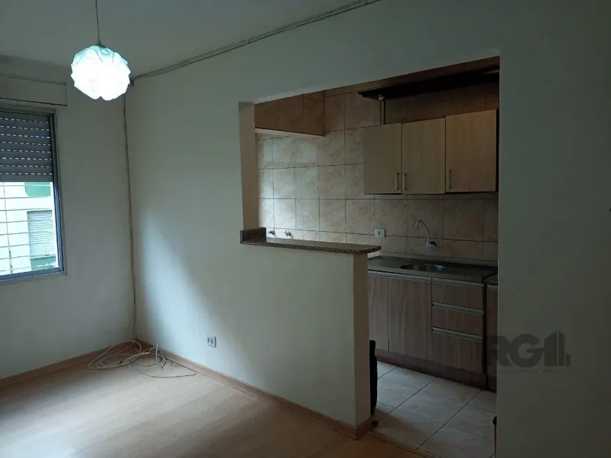 Foto 1 de Apartamento com 2 Quartos à venda, 44m² em Vila Nova, Porto Alegre