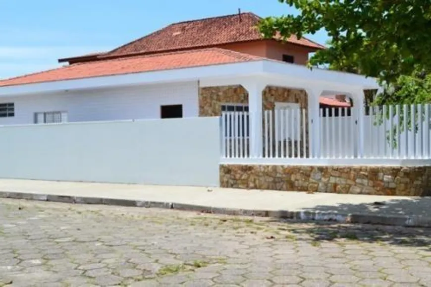 Foto 1 de Casa com 3 Quartos à venda, 128m² em Jardim Grandesp, Itanhaém