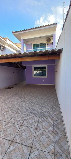 Foto 1 de Casa com 4 Quartos à venda, 140m² em Parque Burle, Cabo Frio