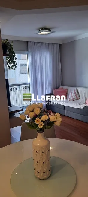 Foto 1 de Apartamento com 2 Quartos à venda, 63m² em Jardim Henriqueta, Taboão da Serra