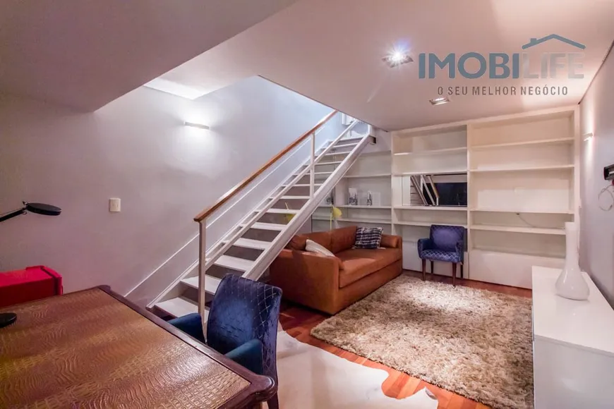 Foto 1 de Apartamento com 3 Quartos à venda, 130m² em Itaim Bibi, São Paulo