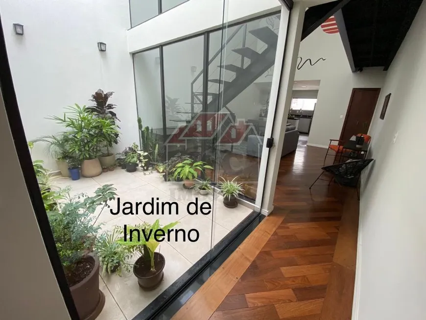 Foto 1 de Sobrado com 3 Quartos à venda, 184m² em Santa Maria, São Caetano do Sul