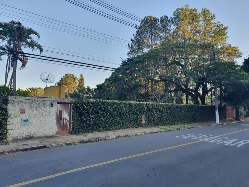 Foto 1 de Casa com 4 Quartos para venda ou aluguel, 690m² em Sousas, Campinas