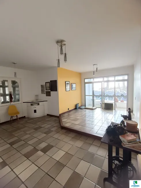 Foto 1 de Apartamento com 3 Quartos à venda, 130m² em Praia do Canto, Vitória