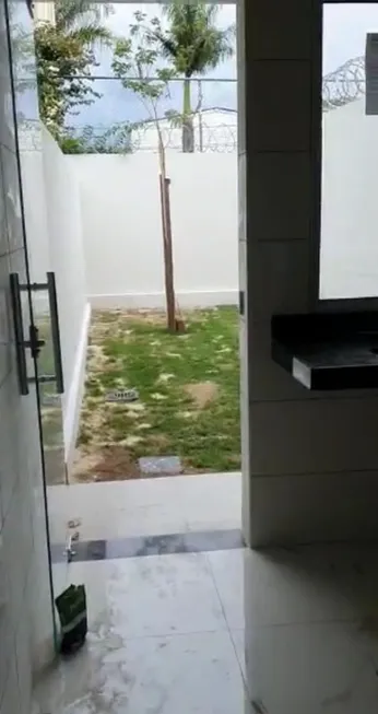 Foto 1 de Casa com 2 Quartos à venda, 71m² em Piratininga Venda Nova, Belo Horizonte