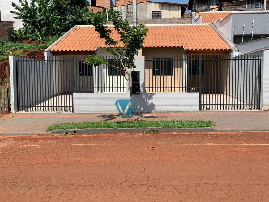 Foto 1 de Casa com 2 Quartos à venda, 67m² em Colinas, Londrina