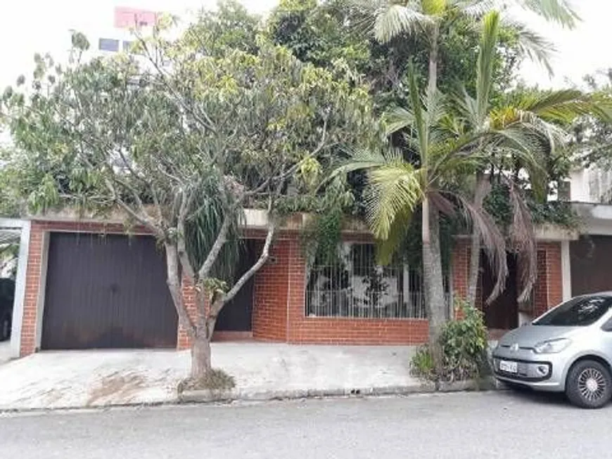 Foto 1 de Sobrado com 3 Quartos à venda, 300m² em Santa Terezinha, São Bernardo do Campo