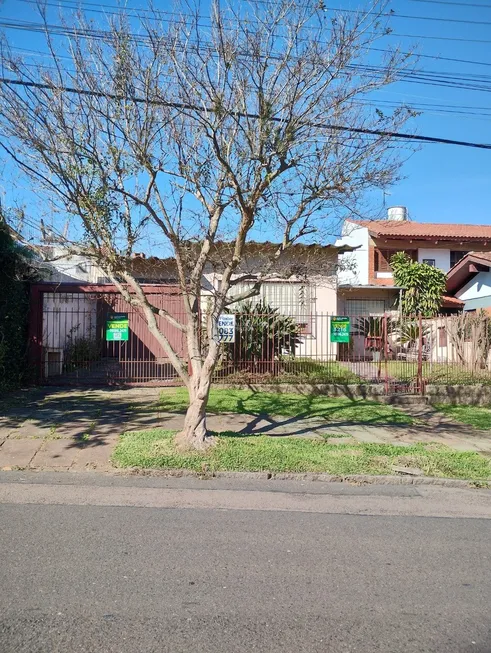 Foto 1 de Casa com 3 Quartos à venda, 363m² em Chácara das Pedras, Porto Alegre