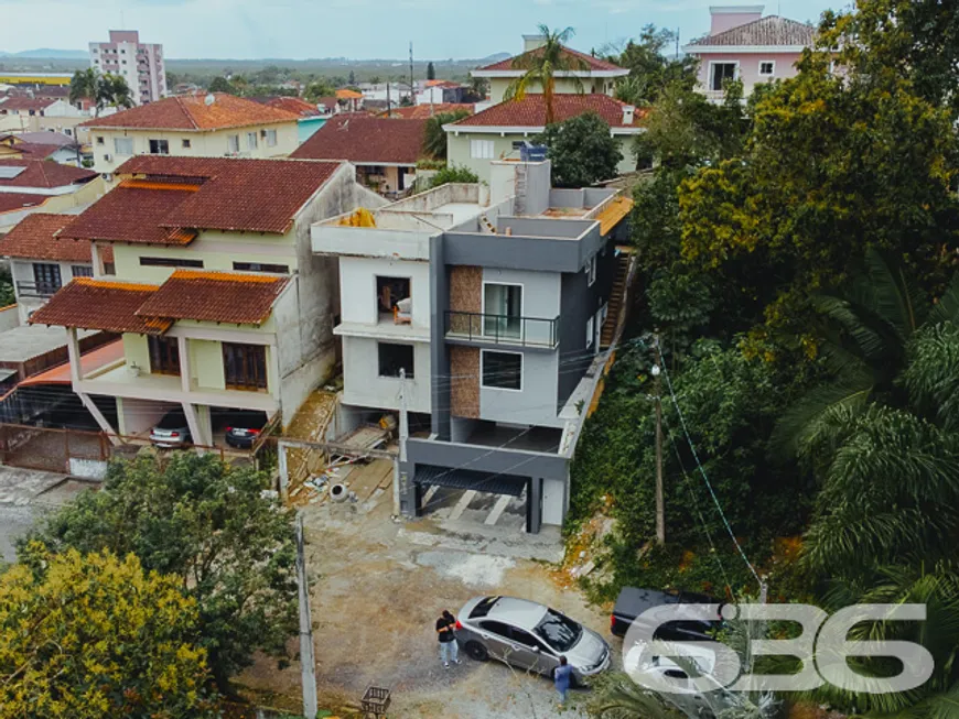 Foto 1 de Sobrado com 3 Quartos à venda, 156m² em Boa Vista, Joinville