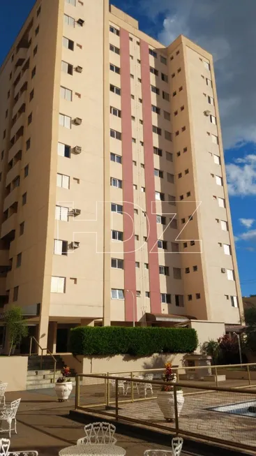 Foto 1 de Apartamento com 3 Quartos à venda, 82m² em Vila Melhado, Araraquara
