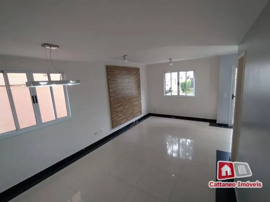 Foto 1 de Casa de Condomínio com 3 Quartos para venda ou aluguel, 90m² em Jardim do Rio Cotia, Cotia