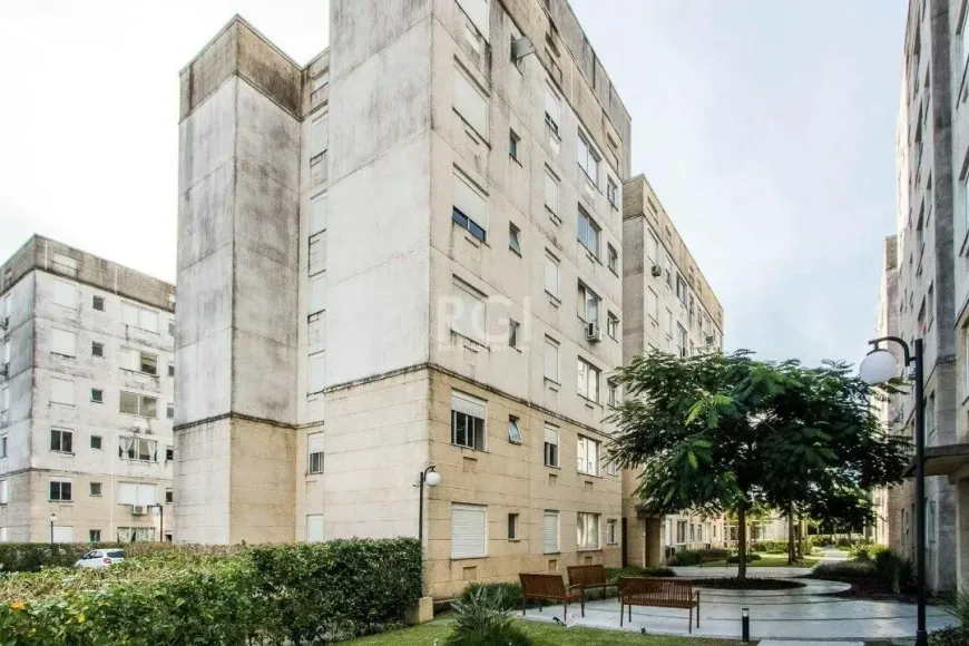 Foto 1 de Apartamento com 2 Quartos à venda, 46m² em Ipanema, Porto Alegre