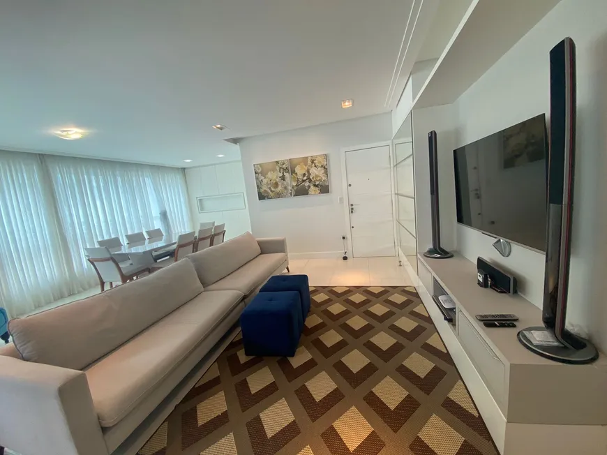 Foto 1 de Apartamento com 3 Quartos para alugar, 127m² em Centro, Balneário Camboriú