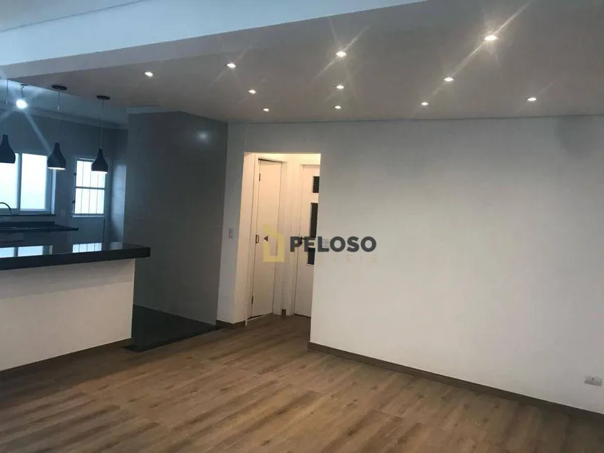 Foto 1 de Casa com 3 Quartos à venda, 210m² em Vila Mazzei, São Paulo