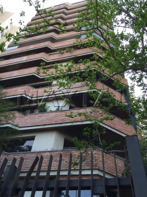 Foto 1 de Apartamento com 4 Quartos à venda, 379m² em Pacaembu, São Paulo