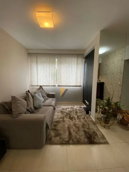 Foto 1 de Apartamento com 2 Quartos à venda, 55m² em Claudia, Londrina