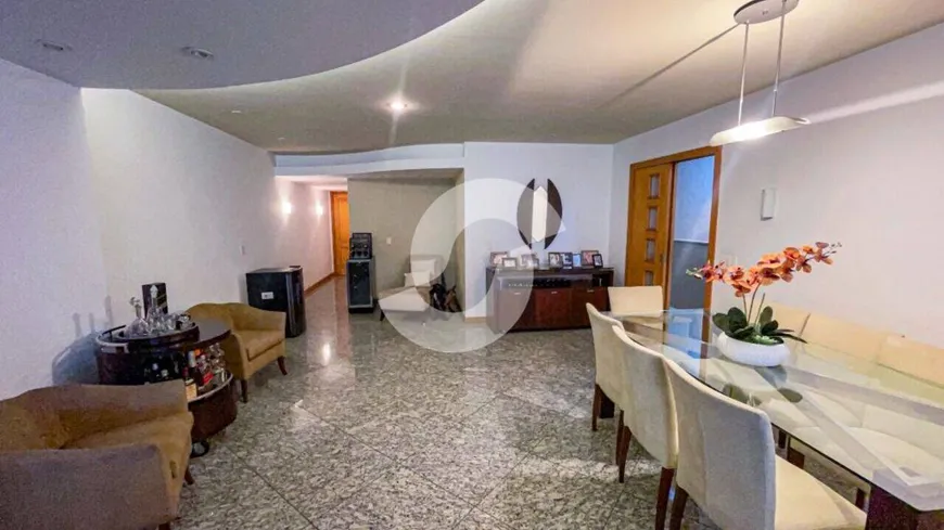 Foto 1 de Apartamento com 4 Quartos à venda, 191m² em Icaraí, Niterói