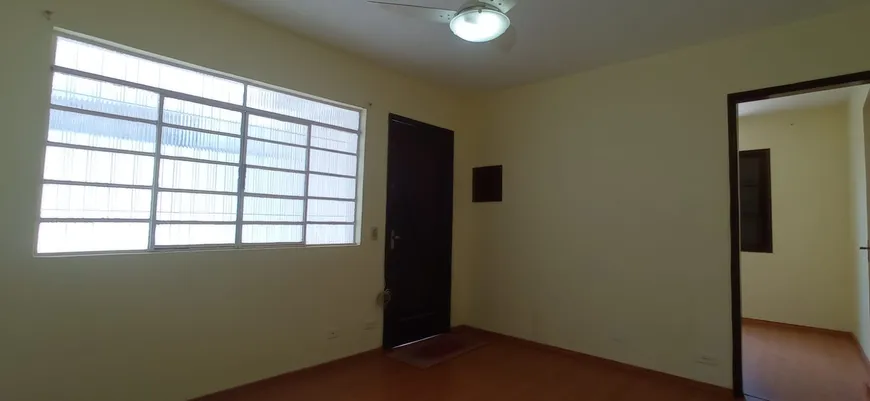 Foto 1 de Casa com 2 Quartos à venda, 125m² em Jardim Ester Yolanda, São Paulo